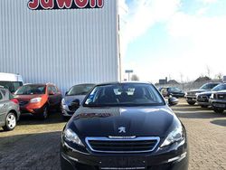 Grau Gebraucht 2015 Peugeot 308 Kombi | 4.950 € (Superpreis)