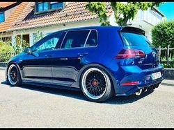 Blau Gebraucht 2017 VW Golf VII GTI Limousine | 22.999 € (Etwas zu teuer)