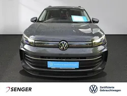 Grau Gebraucht 2024 VW Tiguan Life SUV | 36.480 € (Teuer)