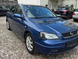Blau Gebraucht 2002 Opel Astra Limousine | 2.000 € (Fairer Preis)