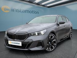Grau Gebraucht 2024 BMW 520 Kombi | 57.899 € (Etwas zu teuer)