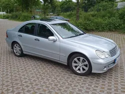 Silber Gebraucht 2006 Mercedes C220 Classic Limousine | 3.300 € (Fairer Preis)