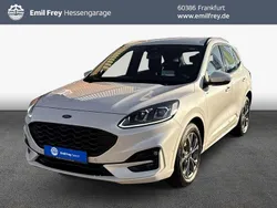 Arktis weiß metallic Gebraucht 2023 Ford Kuga ST-Line SUV | 25.450 € (Guter Preis)