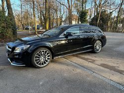 Schwarz Gebraucht 2015 Mercedes CLS500 Shooting Brake AMG Kombi | 36.900 € (Teuer)