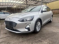 Silber Gebraucht 2021 Ford Focus Titanium Limousine | 16.482 € (Guter Preis)