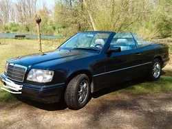 Blau Gebraucht 1996 Mercedes E200 Cabrio | 16.900 € (Fairer Preis)