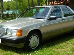 Gold Gebraucht 1990 Mercedes 190 Limousine | 15.500 €