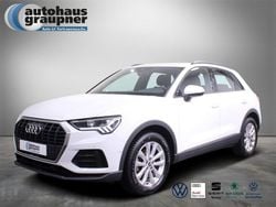 Weiss / gletscherweiss (metallic) Gebraucht 2021 Audi Q3 Basis SUV | 27.777 € (Fairer Preis)