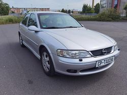 Silber Gebraucht 2001 Opel Vectra Limousine | 2.490 € (Fairer Preis)