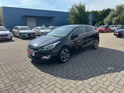 Schwarz Gebraucht 2014 Kia Ceed Coupé | 11.990 € (Fairer Preis)