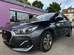Grau Gebraucht 2020 Hyundai i30 YES! Limousine | 15.990 € (Fairer Preis)