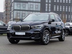 Carbonschwarz metallic Gebraucht 2023 BMW X5 M Sport SUV | 62.980 € (Superpreis)