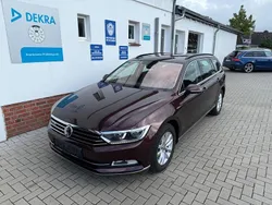 Rot Gebraucht 2017 VW Passat Kombi | 17.880 € (Superpreis)