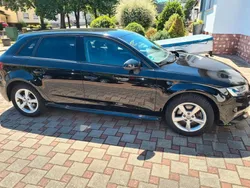 Schwarz Gebraucht 2020 Audi A3 Sportback e-tron Limousine | 18.300 € (Superpreis)