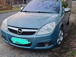 Andere außenfarben Gebraucht 2005 Opel Signum Kombi | 2.950 € (Fairer Preis)