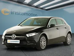 Schwarz Gebraucht 2021 Mercedes A250 Kleinwagen | 26.199 € (Fairer Preis)