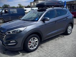 Grau Gebraucht 2015 Hyundai Tucson Classic SUV | 12.600 € (Etwas zu teuer)