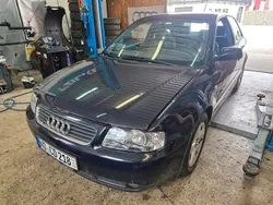 Blau Gebraucht 2001 Audi A3 Limousine | 1.850 €