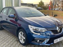 Blau Gebraucht 2017 Renault Mégane IV Experience Limousine | 9.980 € (Fairer Preis)