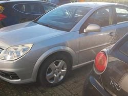 Silber Gebraucht 2006 Opel Vectra | 5.250 €