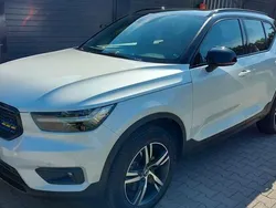 Weiß Gebraucht 2018 Volvo XC40 R-Design SUV | 26.000 € (Fairer Preis)