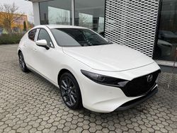 Snowflake white pearl Gebraucht 2024 Mazda 3 Exclusive-Line Limousine | 29.590 €