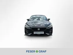 Midnight schwarz metallic Gebraucht 2020 Seat Leon FR Limousine | 18.840 € (Guter Preis)