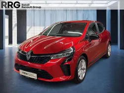 Rot Gebraucht 2024 Renault Clio V Evolution Kleinwagen | 17.470 € (Fairer Preis)