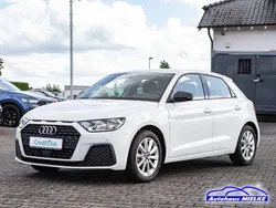 Weiß Gebraucht 2022 Audi A1 Sportback Sport Kleinwagen | 22.490 € (Fairer Preis)