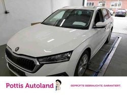 Weiss Gebraucht 2023 Skoda Octavia Style Kombi | 21.997 € (Fairer Preis)