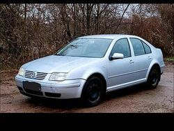 Silber Gebraucht 2001 VW Bora Limousine | 1.700 € (Fairer Preis)