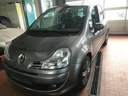 Grau Gebraucht 2012 Renault Grand Modus Night&Day Van / Kleinbus | 5.990 €