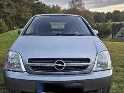 Grau Gebraucht 2005 Opel Meriva Van / Kleinbus | 1.100 € (Guter Preis)