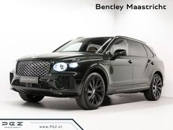 Grün Neu 2025 Bentley Bentayga Mulliner SUV | 370.120 €