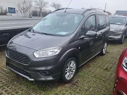 Magnetic grau Gebraucht 2021 Ford Tourneo Courier Titanium Van / Kleinbus | 16.990 € (Fairer Preis)