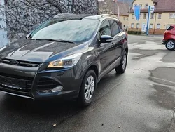 Grau Gebraucht 2015 Ford Kuga Titanium SUV | 12.500 € (Fairer Preis)