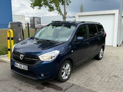 Blau Gebraucht 2017 Dacia Lodgy Comfort Van / Kleinbus | 8.499 € (Superpreis)