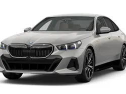 Andere farben Gebraucht 2024 BMW 550e M Sport Limousine | 77.999 € (Teuer)