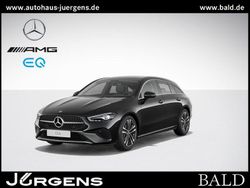 Schwarz kosmosschwarz metallic Gebraucht 2024 Mercedes CLA180 Shooting Brake Progressive Kombi | 30.880 €