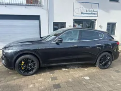Schwarz Gebraucht 2019 Maserati Levante SUV | 42.990 € (Superpreis)