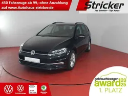 Deep black perleffekt Gebraucht 2018 VW Golf VII Comfortline Kombi | 11.950 € (Guter Preis)
