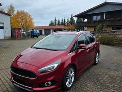 Rubyrotmetallic Gebraucht 2017 Ford S-MAX ST-Line Van / Kleinbus | 17.950 € (Etwas zu teuer)