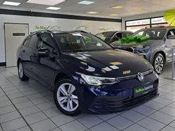 Blau Gebraucht 2021 VW Golf VIII Life Kombi | 19.999 € (Teuer)
