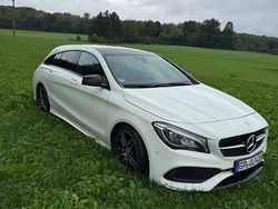 Weiß Gebraucht 2017 Mercedes CLA200 Shooting Brake AMG line Kombi | 19.700 € (Fairer Preis)