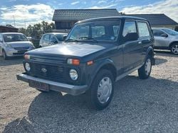Grün Gebraucht 2013 Lada niva SUV | 1.800 €