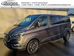 Grau Gebraucht 2021 Ford Tourneo Custom Titanium X Van / Kleinbus | 39.890 € (Fairer Preis)