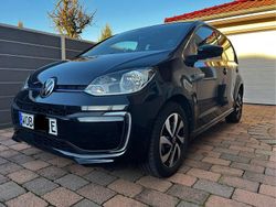 Schwarz Gebraucht 2021 VW e-up! Kleinwagen | 13.250 € (Fairer Preis)