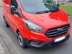 Rot Gebraucht 2021 Ford Transit Custom Limousine | 14.500 €