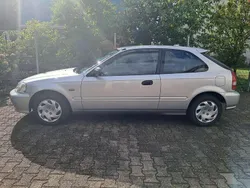 Silber Gebraucht 2000 Honda Civic Kleinwagen | 7.000 €