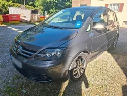 Grau Gebraucht 2006 VW Golf V Limousine | 2.000 € (Fairer Preis)
